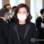 나경원 "<b>원정출산</b>·이중국적 공격받던 아들, 곧 입대"