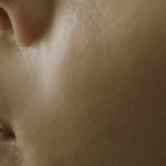 갓 아이 낳은 <b>산모</b>를 생각해주는 유일한 사람은 '엄마'