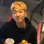 [댓글부탁해] 아무 휴대폰 <b>매장</b>에서
