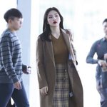 겨울 날 <b>반팔</b>입은 조이