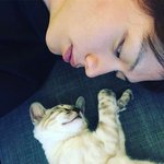 [드루와] 남의 반려묘에 집착하는 아이돌