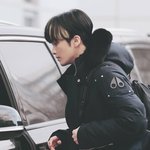 무스<b>너클</b> 패딩 입은 마크