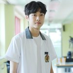 교복입은 <b>정우</b>
