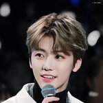 <b>수려</b>함 느껴지는 이목구비