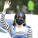 [여자친구] 아니 애들 오늘 뮤뱅 출근 옷 넘 이뻐 ㅜㅡ
