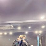 얜 거울셀카를 진짜 나오는<b>대로</b>만 찍어