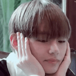 [드루와] 방탄 <b>뷔</b>의 꽃받침 습관....