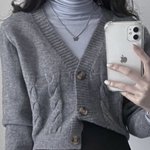 애두라 이밑에 바지 색깔 뭐입어???(급급