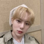 금발 <b>은발</b>