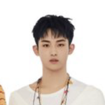 [NCT] <b>윈윈</b>이 목걸이 약간