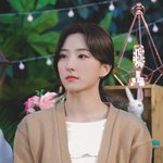 이 머리 어케 해야돼?