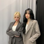 [모두드루와] 여자친구 <b>MAGO</b>