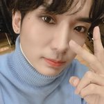 [펜타곤] 지금 <b>유토</b> 브이앱중이야