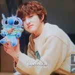 [모두드루와] 대면팬싸에서 만난 <b>아크릴</b> 가림막을 대처하는 골든차일드