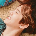 폰 켰는데 변백현 버블 와있네