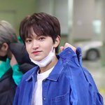 [이것좀봐줘] 지금 입덕하면 <b>데뷔팬</b>