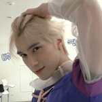 [NCT즌] 헨<b>도리</b>... 가발 안쓴게 더 예쁘지않냐