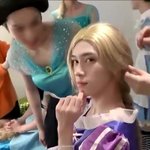 [NCT즌] 이거 핸드뤼 <b>누님</b>이랑 개닮았대