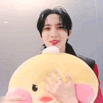 [펜타곤] 유니들 <b>요즘</b> 븨앱