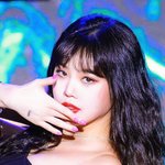 가만히 있어도 <b>화려</b>함 따라오는 여돌