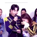 아린은 <b>터치</b> 너무 심하다..ㅋㅋㅋ