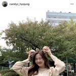 <b>효정</b> 안웃는 피드가 있나