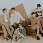 [뉴이스트] 개<b>훌륭</b> 달력 받았당❤(ㅌㅇㅇㅇ 주의)