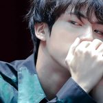 김섟진 흑발 <b>처돌</b>이있냐