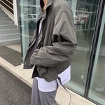 [ㅈㄱㄴ] 우리학교 역사쌤 이런식으로 입고<b>다님</b>