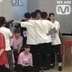 [드루와] 혼자 숨어서 울고있는거 너무 맴찢임