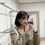 이나은 폰 이거 뭐같음??