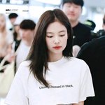 [드루와] 얘들아 제니가 입은 <b>크롭</b>티처럼