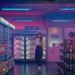 오마이걸 <b>유아</b> 160인데 비율 개좋아서 170처럼 보임