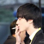 성형한 애들이 <b>SNS</b> 더 만이 하는 reason