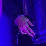 나 손가락 짱길다