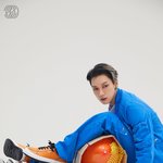 [NCT] 테니 <b>다리</b> <b>사이</b>에 이거 뭐야??
