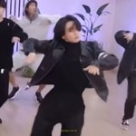 전정국 <b>허리</b> 개미쳤다