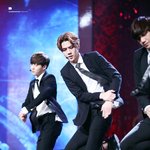 [EXO] 야 이사진 준면이 겁나 <b>새침</b>하다