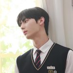 잠시후 9시 30분 누구 데뷔하게