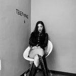 '흑백 필터 굴욕 無' 조이, 치명적인 각선미 드러낸 근황