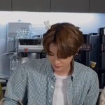 [NCT] 성찬이 <b>젓가락</b>질하는거