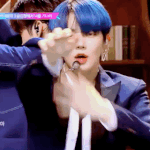 남돌 <b>드롭</b> 귀걸이하는거 개좋음