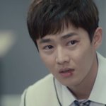 얘 <b>수호</b> 닮지않았냐