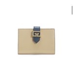 얘들아 급해 ㅠㅠ 지갑 구찌 <b>지방시</b>