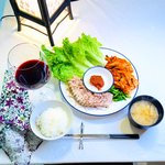 [내가한요리] <b>혼밥</b>)작은 김장&amp; 렌지 수육