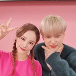 [EXO] 촬영 내내 아항항항 웃음소리 뿜어낼 거 같아