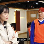 <b>이나은</b> 이 머리 머라함??