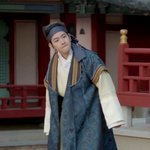 예쁘네 <b>오늘</b>도 <b>어제</b>만큼 아니 <b>오늘</b>은 더 예뻐졌네
