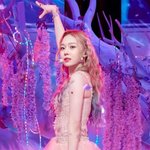 <b>윈터</b> 누구닮았는지 알겠음