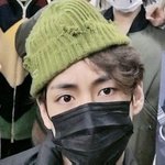 앨범 <b>팔때</b> 포카 빼고 파는게 낫겟지